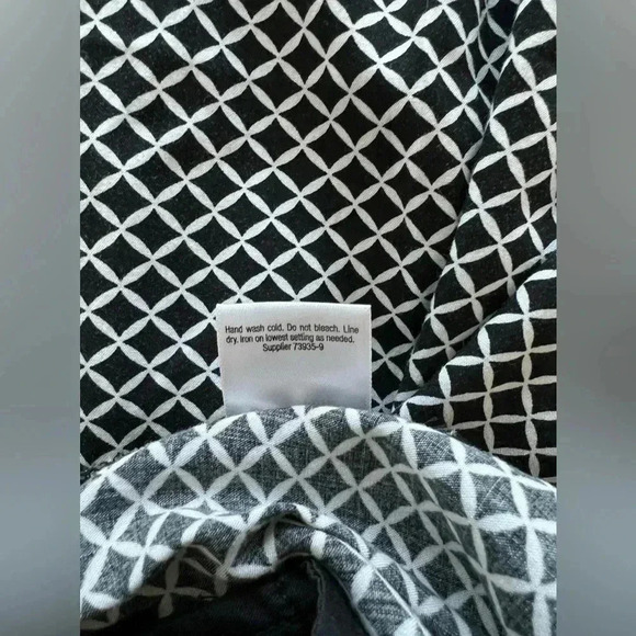 a.n.a Black and White Print Rayon Drawstring Pants Size S​ - Picture 8 of 9